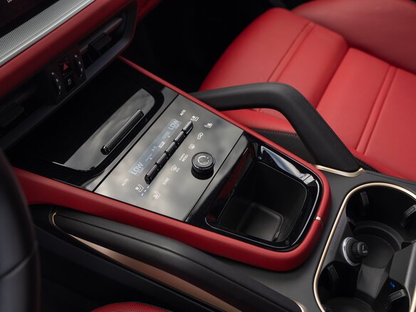 2024 Porsche Cayenne Coupé III Рестайлинг, серый, 14900000 рублей - вид 6