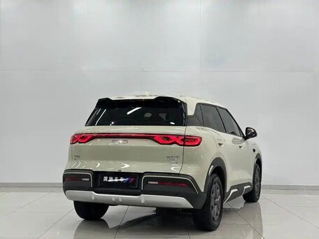 2025 BYD Yuan Up 45.12 kWh, серый, 1900000 рублей, вид 4