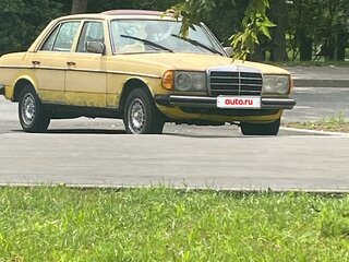 1979 Mercedes-Benz W123 200, жёлтый, 350000 рублей, вид 2