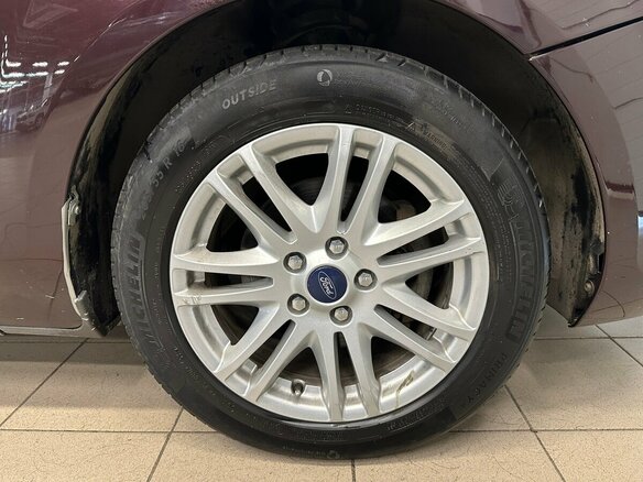 2008 Ford Focus II Рестайлинг, фиолетовый - вид 13