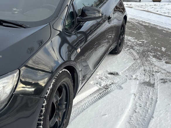 2012 Opel Astra GTC J Рестайлинг, чёрный - вид 3