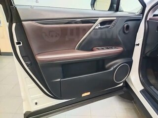 2017 Lexus RX 200t IV, белый, 3999999 рублей, вид 4