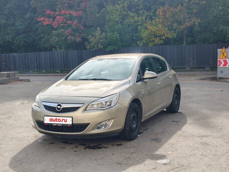 2012 Opel Astra J Рестайлинг, бежевый, 599000 рублей, вид 1