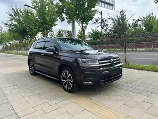 2022 Volkswagen Tharu I, чёрный, 2000000 рублей, вид 3