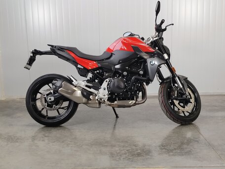 2024 BMW F 900 R, красный, 1049000 рублей, вид 1