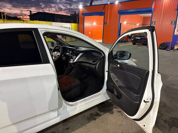 2016 Hyundai Solaris I Рестайлинг, белый, 990000 рублей - вид 14