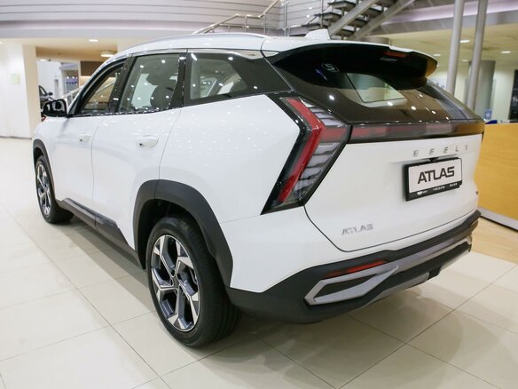 2026 Geely Atlas II, белый - вид 1