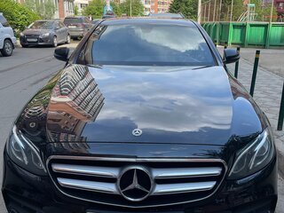 2019 Mercedes-Benz E-Класс 200 V (W213, S213, C238), чёрный, 3100000 рублей, вид 2