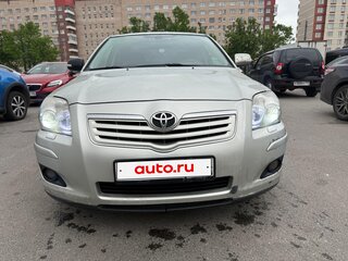 2007 Toyota Avensis II Рестайлинг, серебристый, 690000 рублей, вид 2