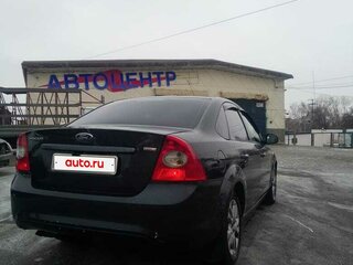 2010 Ford Focus II Рестайлинг, серый, 460000 рублей, вид 4