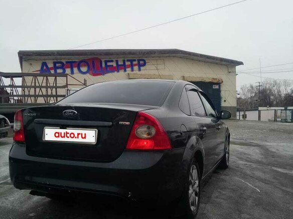 2010 Ford Focus II Рестайлинг, серый, 460000 рублей - вид 3