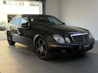 2007 Mercedes-Benz E-Класс 350 III (W211, S211) Рестайлинг, чёрный, 855000 рублей, вид 3
