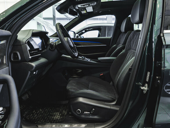 2025 Geely Monjaro I, зелёный - вид 6