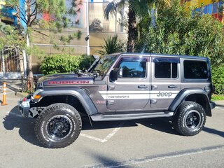 2018 Jeep Wrangler IV (JL), чёрный, 4150000 рублей, вид 4