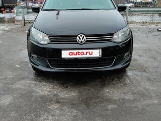 2014 Volkswagen Polo V, чёрный, 650000 рублей, вид 2