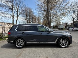 2019 BMW X7 40i I (G07), серый, 7350000 рублей, вид 3