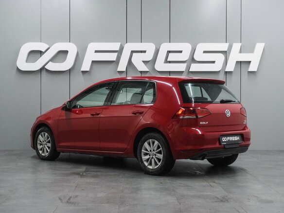 2013 Volkswagen Golf VII, красный, 1245000 рублей - вид 1