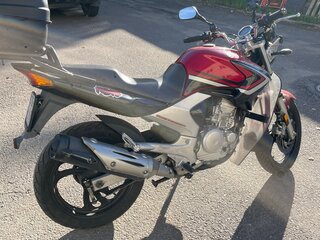 2011 Yamaha YBR250, красный, 240000 рублей, вид 3