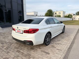 2018 BMW 5 серии 530i xDrive VII (G30/G31/G38), белый, 5150000 рублей, вид 4