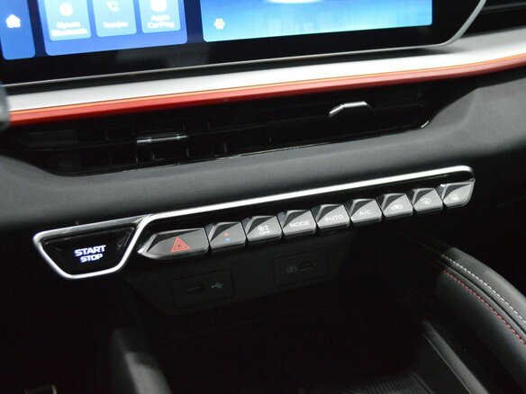 2024 Geely Coolray I Рестайлинг, белый - вид 14