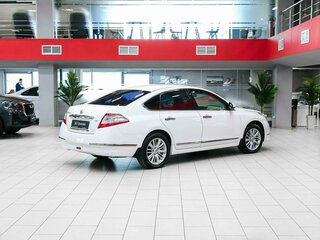 2012 Nissan Teana II (J32) Рестайлинг, белый, 890000 рублей, вид 4