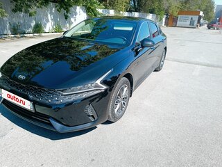 2021 Kia K5 III, чёрный, 2650000 рублей, вид 4