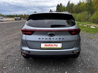 2022 Kia Sportage IV Рестайлинг, серебристый, 2900000 рублей, вид 4