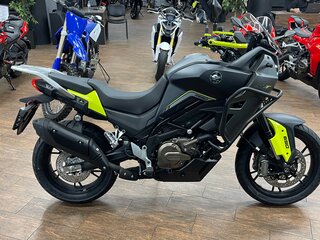 2026 QJMotor SVT 650 X, чёрный, 680000 рублей, вид 5