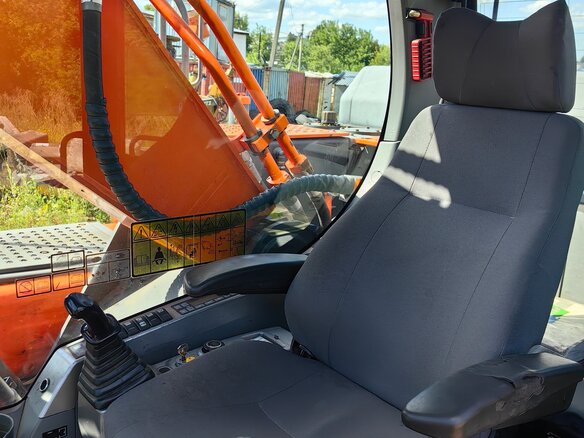2016 Doosan DX260LCA, оранжевый, 6000000 рублей - вид 6