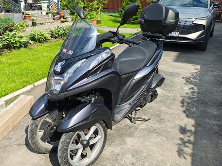 2014 Yamaha Tricity, серебристый, 250000 рублей, вид 2