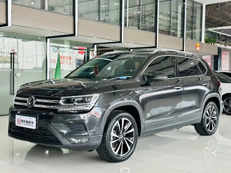 Volkswagen Tharu I