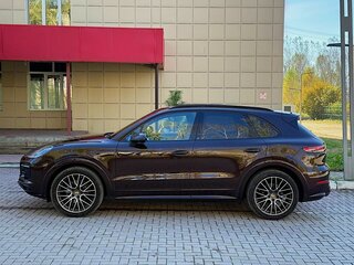 2021 Porsche Cayenne III, коричневый, 6250000 рублей, вид 4