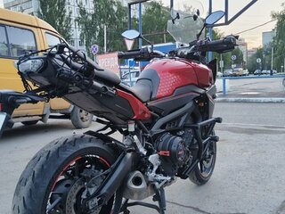 2015 Yamaha MT-09 Tracer (FJ-09), красный, 610000 рублей, вид 3