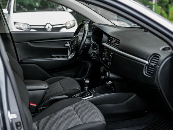 2018 Kia Rio X-Line IV, серый - вид 12