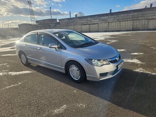 2010 Honda Civic Hybrid VIII Рестайлинг, серебристый, 1050000 рублей, вид 3