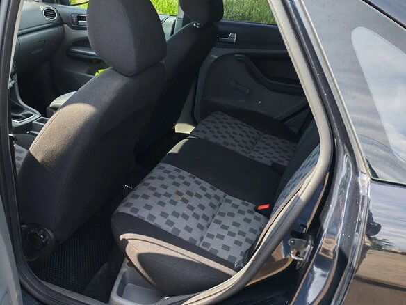 2009 Ford Focus II Рестайлинг, чёрный, 690000 рублей - вид 12