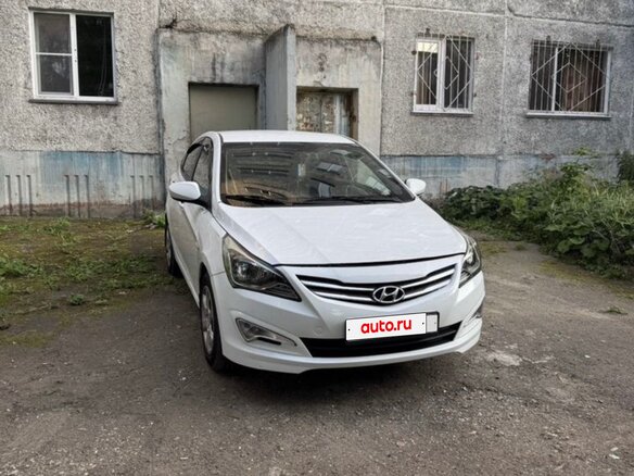 2014 Hyundai Solaris I Рестайлинг, белый, 635000 рублей - вид 12