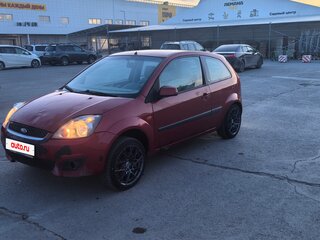 2006 Ford Fiesta Mk5, красный, 350000 рублей, вид 4