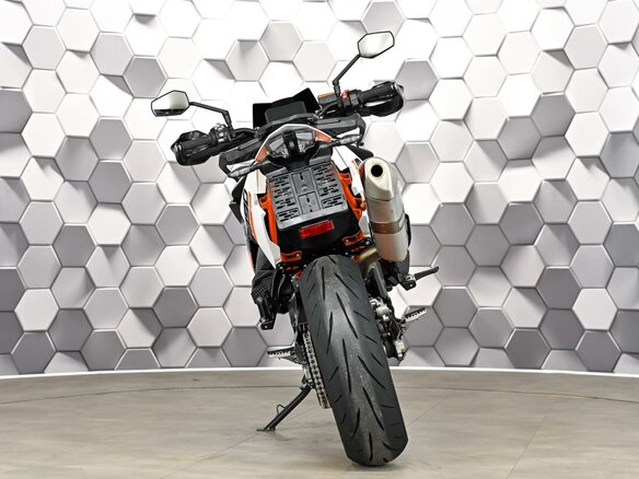2021 KTM 890 SMT, чёрный, 999000 рублей - вид 5