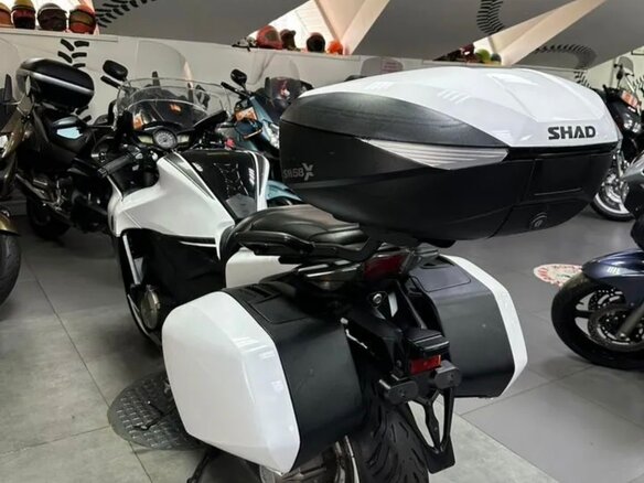 2017 Honda VFR 1200, белый, 850000 рублей - вид 4