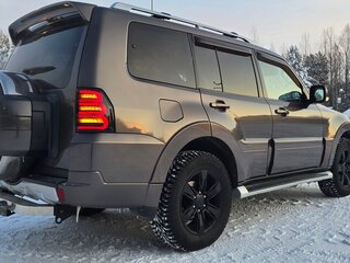 2010 Mitsubishi Pajero IV, коричневый, 2500000 рублей, вид 4