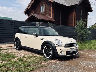2012 Mini Clubman Cooper I Рестайлинг, белый, 790000 рублей, вид 1