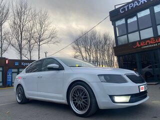 2013 Skoda Octavia III (A7), белый, 1000000 рублей, вид 5