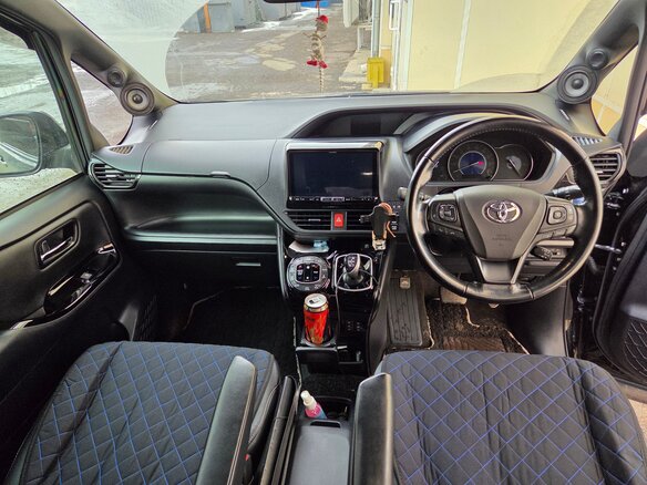 2018 Toyota Noah III (R80) Рестайлинг, чёрный, 2700000 рублей - вид 18