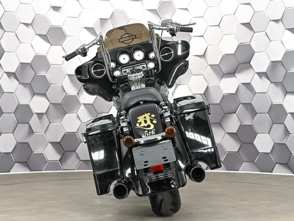 2011 Harley-Davidson Street Glide, чёрный, 1049000 рублей - вид 4