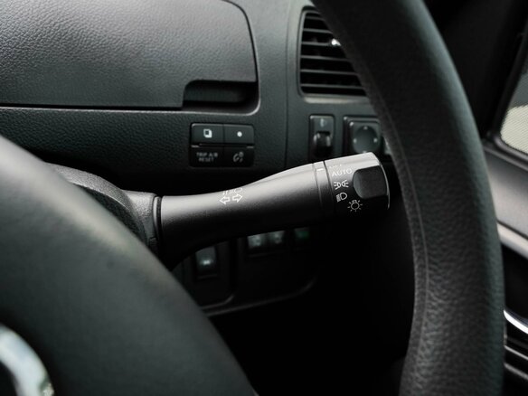 2016 Nissan Serena IV (C26), оранжевый - вид 18