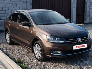 2016 Volkswagen Polo V Рестайлинг, коричневый, 1050000 рублей, вид 2