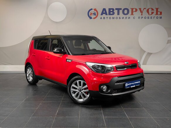 2018 Kia Soul II Рестайлинг, красный