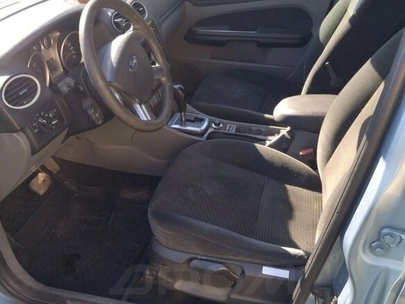 2008 Ford Focus II Рестайлинг, серый, 380000 рублей - вид 5