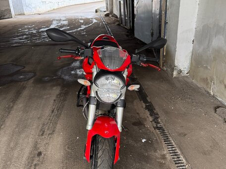 2014 Ducati Monster 696, красный, 450000 рублей, вид 1